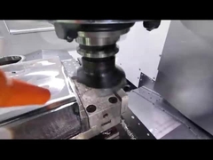 Μεγάλη ακαμψία 4 άξονες κατακόρυφο κέντρο επεξεργασίας Στρίψιμο μηχανή VMC1300