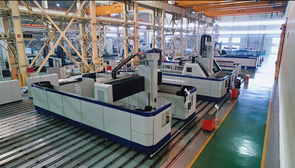 Κέντρο Τεχνολογικής Τεχνολογίας Gantry GMC3080 βαρύ φορτίο υψηλής ταχύτητας Gantry Moving CNC Machine Featuring Fixed Workbench