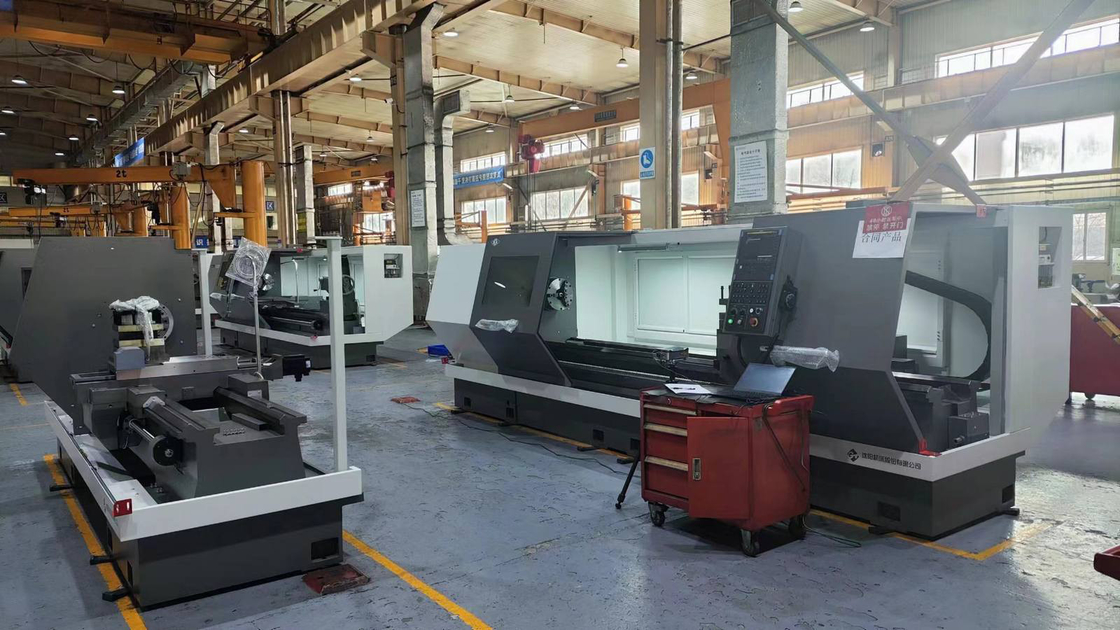 SMTCL Precision CNC Lathe CAK50186 CNC Lathe Machine Max Cutting Length 1860mm Flat Bed CNC Lathe Το μηχάνημα είναι εξοπλισμένο με μηχανές που λειτουργούν με τον ίδιο τρόπο.