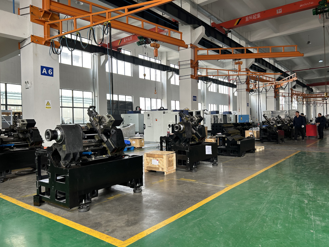 Τεχνική μηχανή CNC T400 υψηλής ακαμψίας γραμμική καθοδήγηση σιδηροτροχιές σέρβο πύργος GSK μεταλλική μηχανή CNC κλίσης