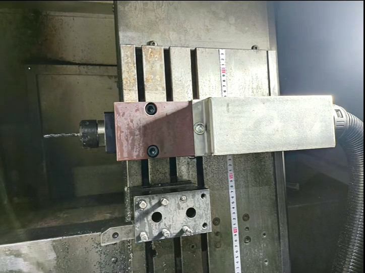 Εργαλεία συμμορίας Σκίτσες CNC CHK46 Αυτοματοποιημένη μηχανή συμμορίας με τροφοδότημα ράβδου