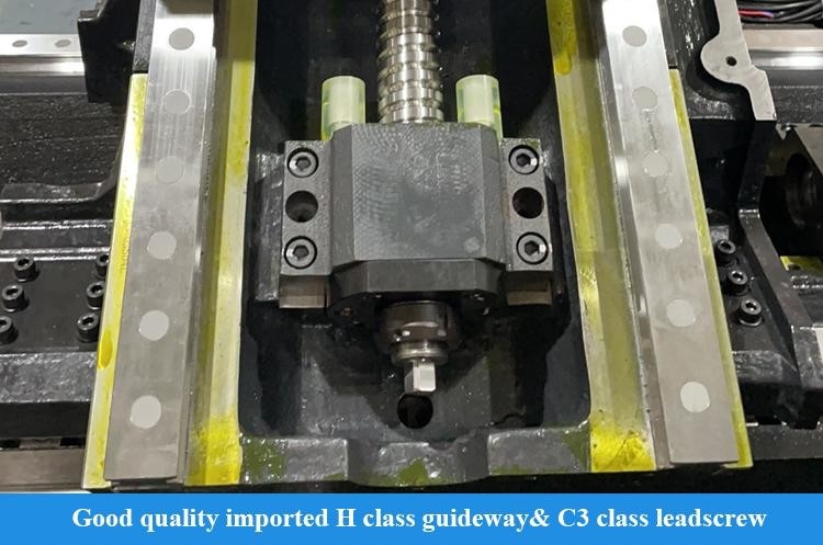 Τριχόπλευρο CNC CNC HTC63Q Μέγιστο μήκος κοπής 3000mm βαρύ κόψιμο σπινδύλα CNC οριζόντιο τερματομηχανή