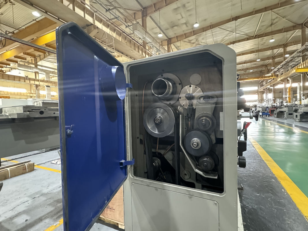 Οικουμενικός Στρογγυλομηχανής CW6180B Υψηλή ακαμψία 600mm πλάτος κρεβατιού βαρύ φορτίο κινητήρα Στρογγυλομηχανή