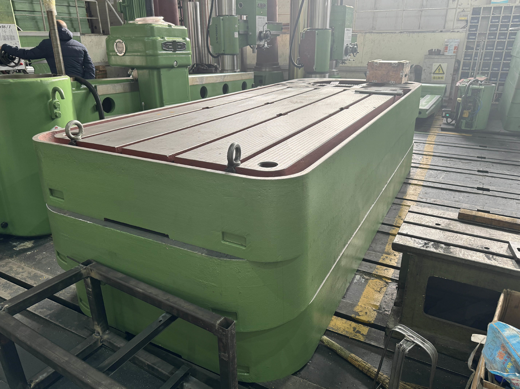 Επικεφαλής μηχανή τρυπών με ακτινοβολία 100mm Max Drilling 360° Rotation Z30100 Radial Arm Drill Press για μεταλλουργία