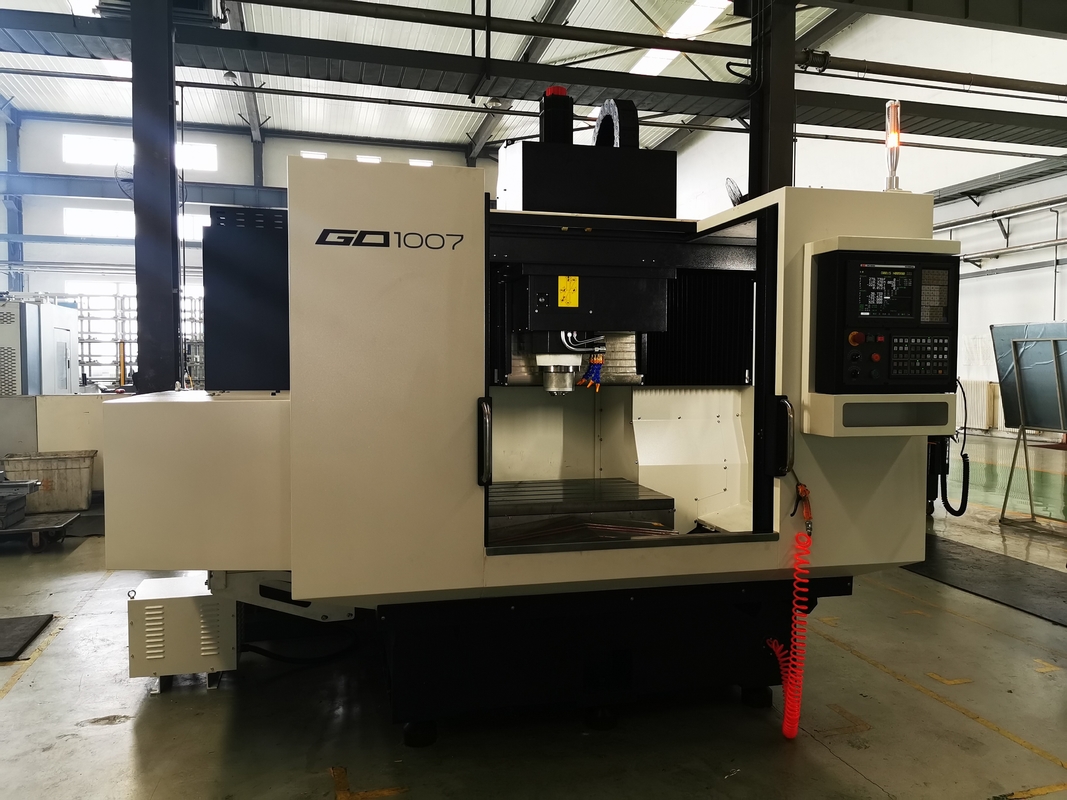 CNC τύπων ατσάλινων σκελετών επεξεργαμένος στη μηχανή κέντρο GD1007 άλεσης μηχανών διατρήσεων
